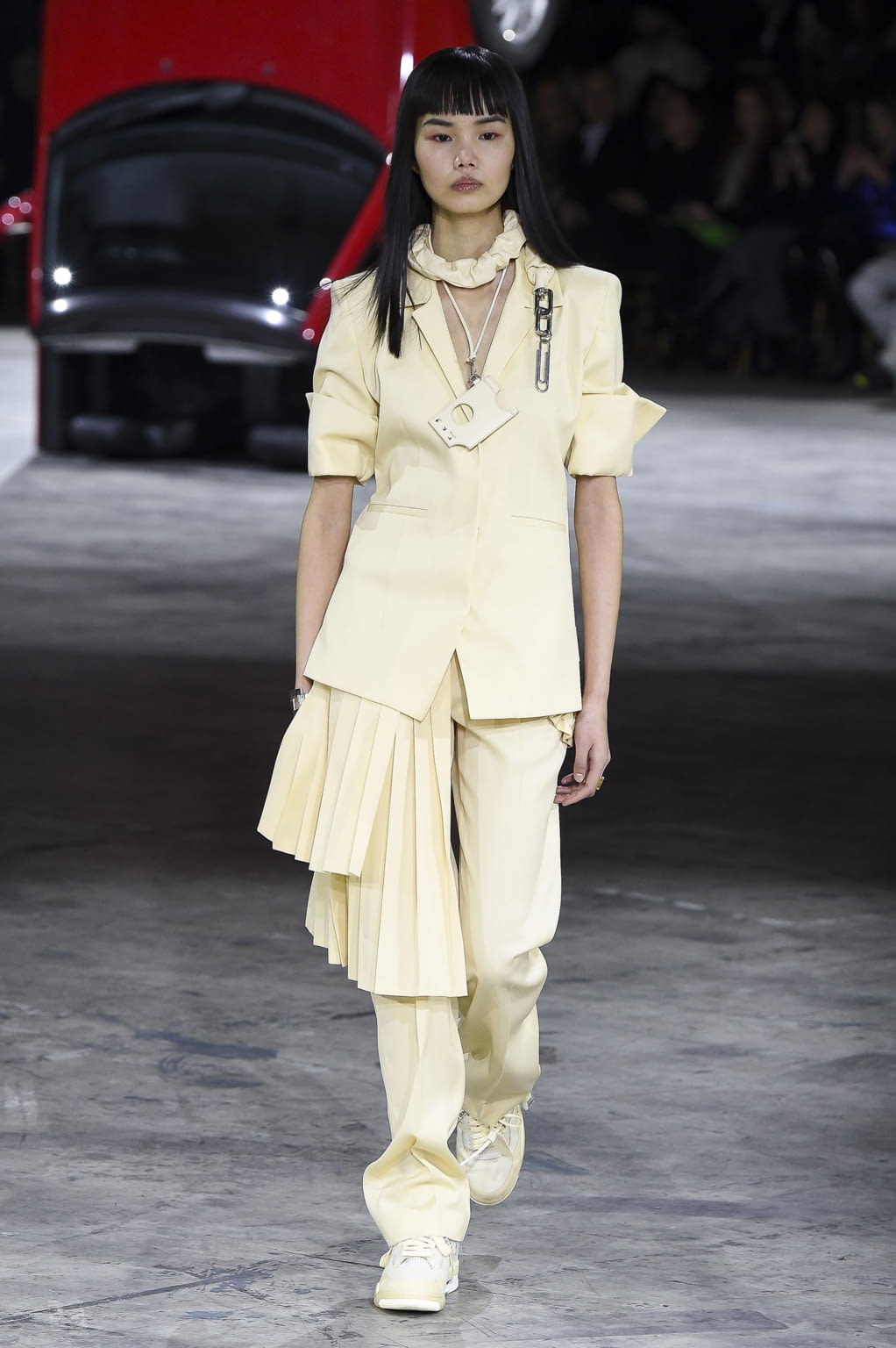 Fashion Week Paris Fall/Winter 2020 look 14 from the Off-White collection womenswear