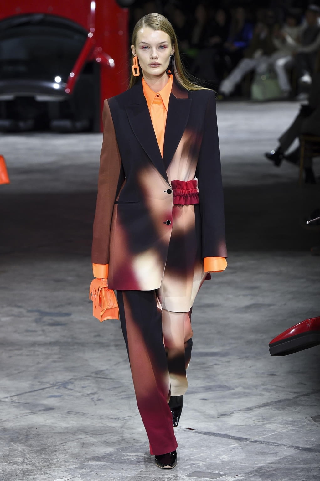 Fashion Week Paris Fall/Winter 2020 look 26 from the Off-White collection 女装