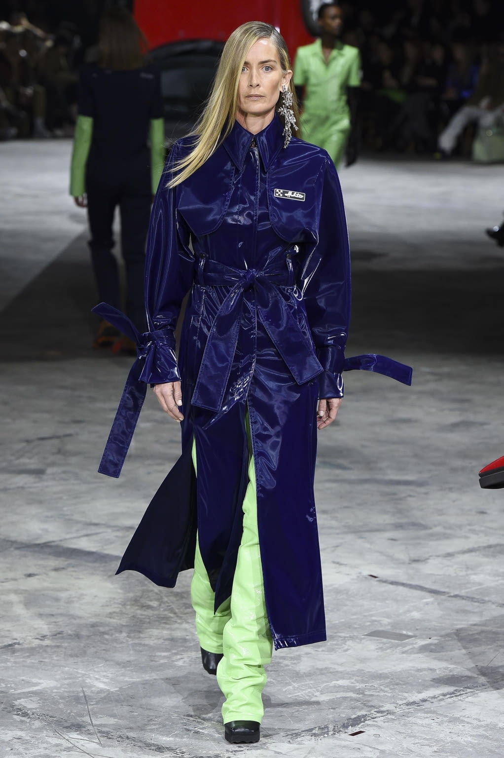 Fashion Week Paris Fall/Winter 2020 look 30 from the Off-White collection womenswear