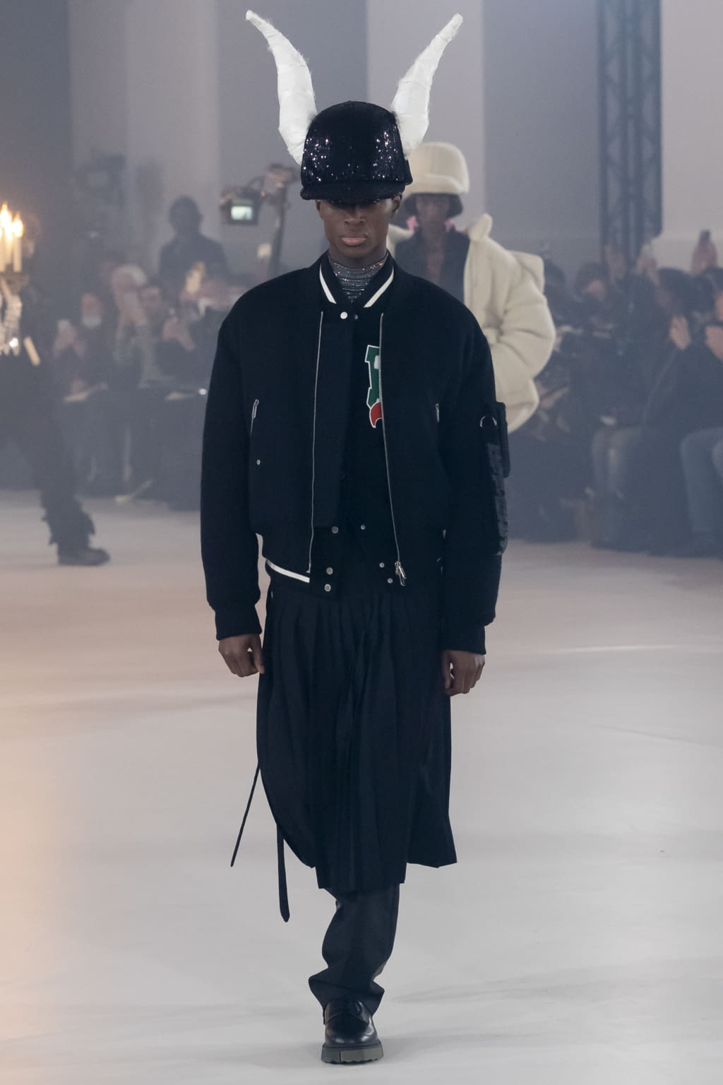 Fashion Week Paris Fall/Winter 2022 look 51 from the Off-White collection 女装