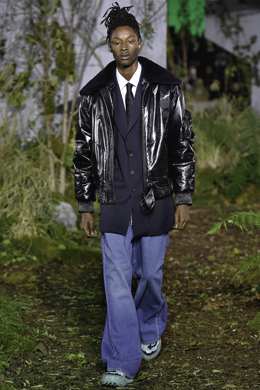 Fashion Week Paris Fall/Winter 2019 look 3 from the Off-White collection menswear
