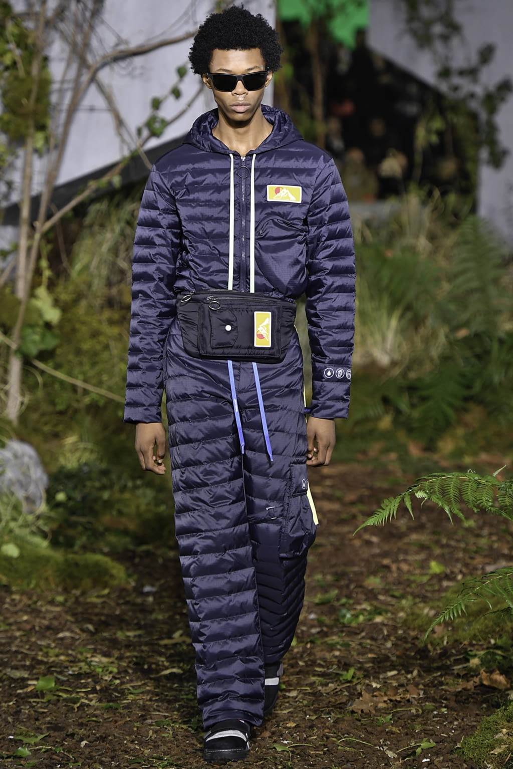 Fashion Week Paris Fall/Winter 2019 look 14 from the Off-White collection 男装