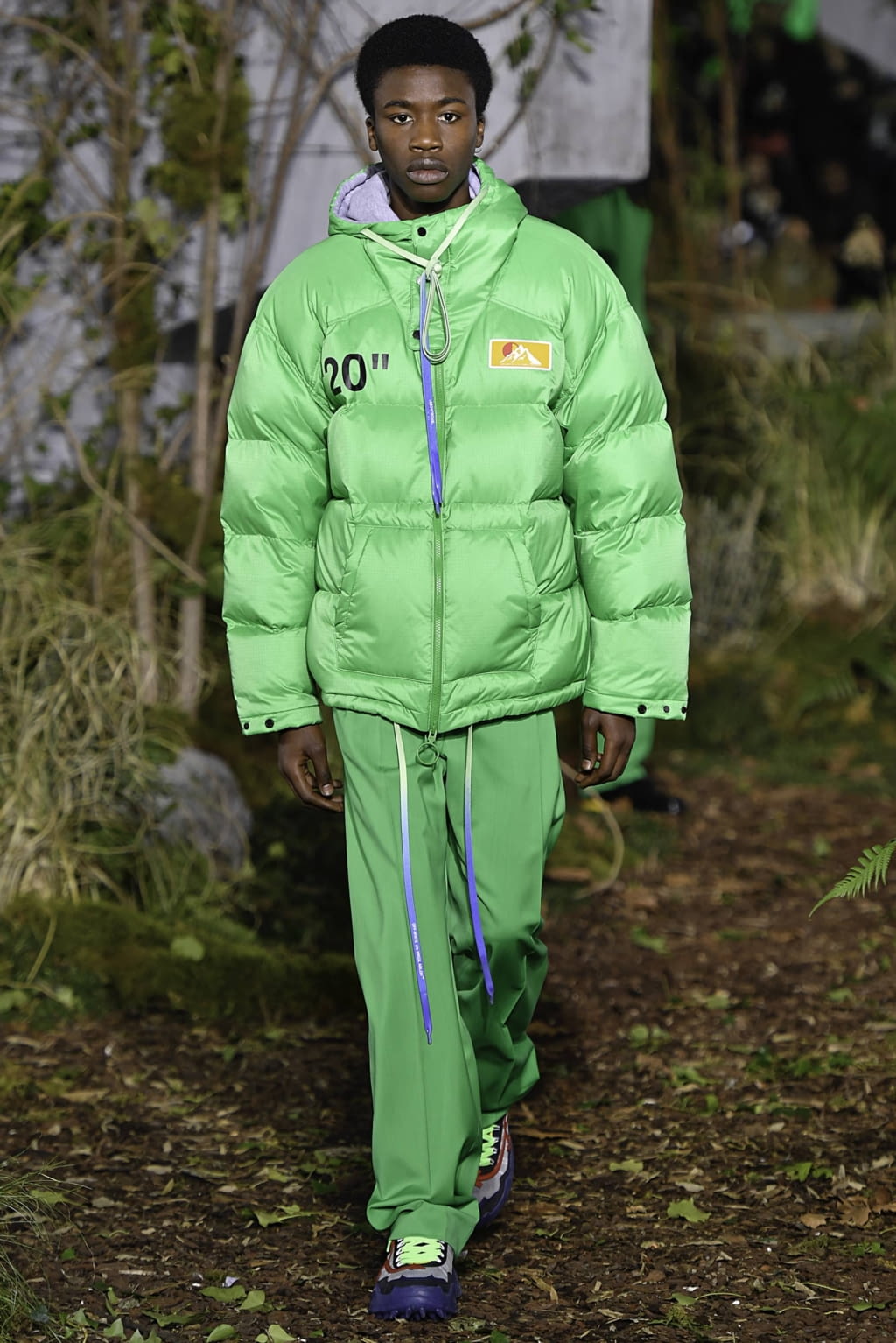 Fashion Week Paris Fall/Winter 2019 look 48 from the Off-White collection 男装