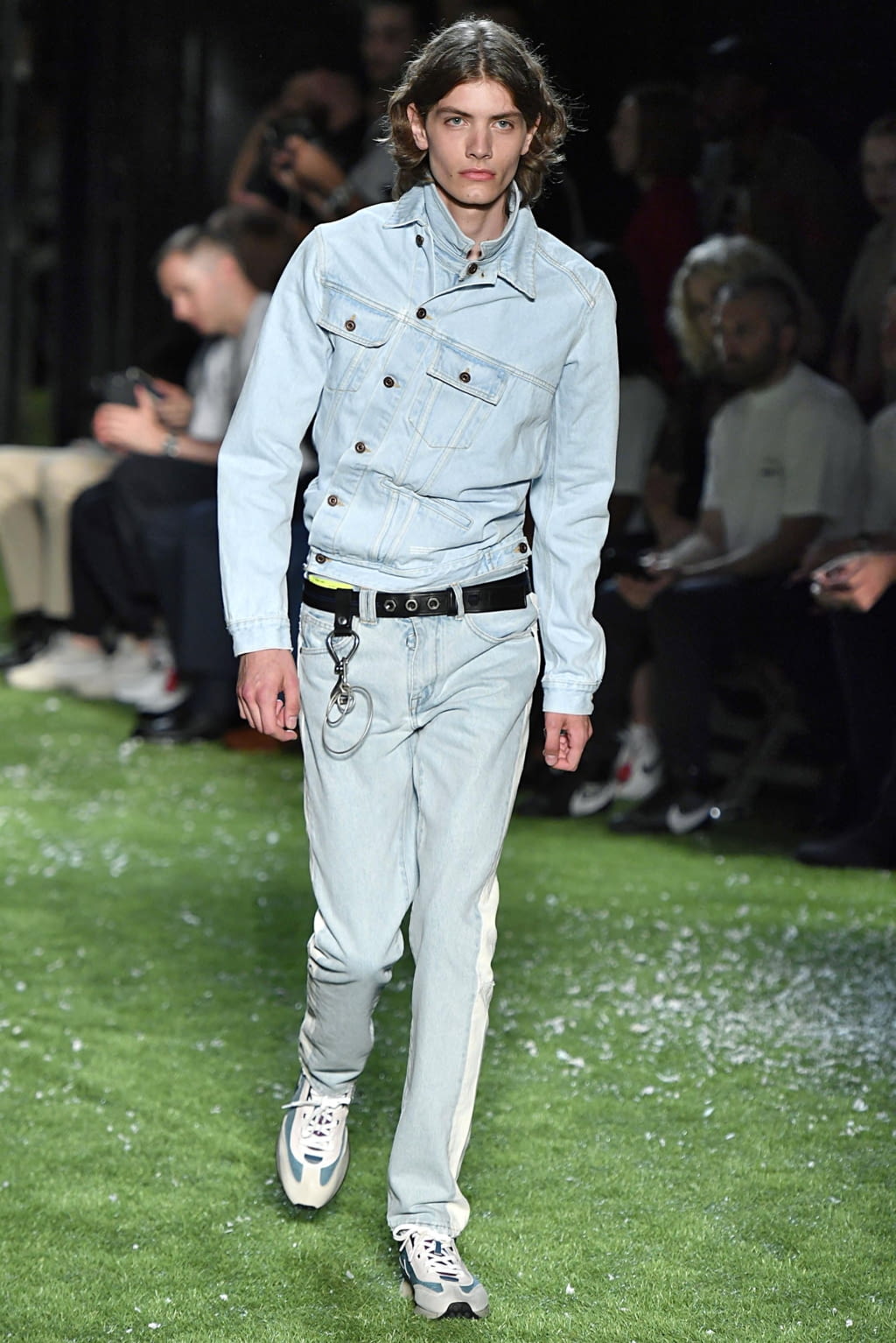 Fashion Week Paris Spring/Summer 2019 look 25 de la collection Off-White menswear