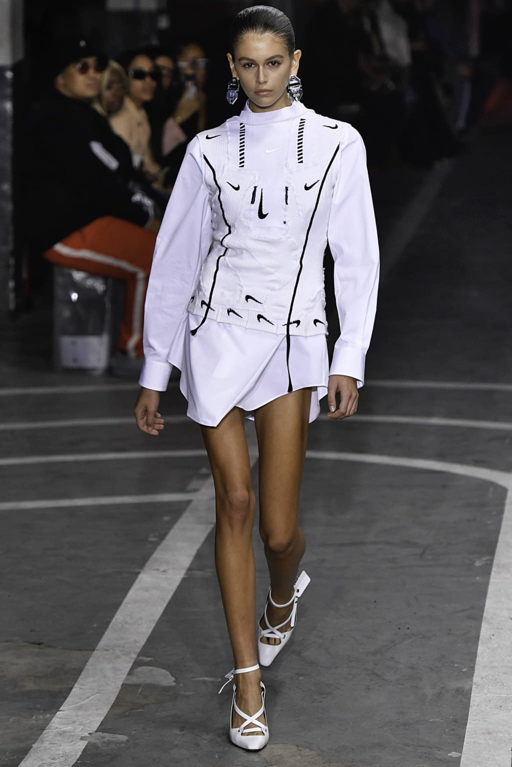 Fashion Week Paris Spring/Summer 2019 look 3 from the Off-White collection womenswear
