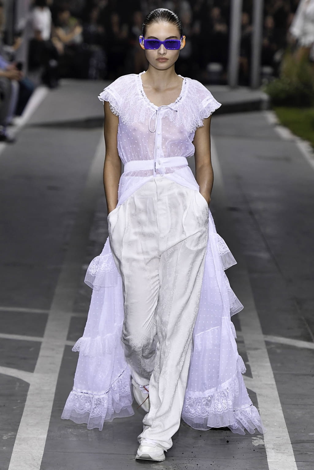 Fashion Week Paris Spring/Summer 2019 look 6 de la collection Off-White womenswear