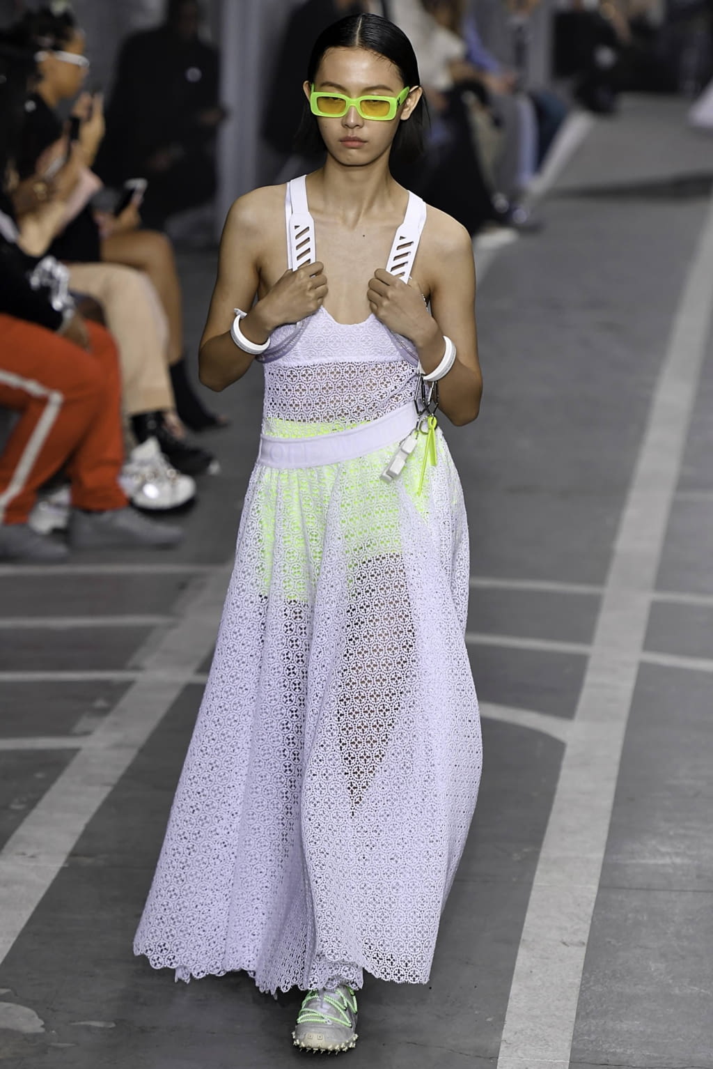 Fashion Week Paris Spring/Summer 2019 look 17 from the Off-White collection womenswear