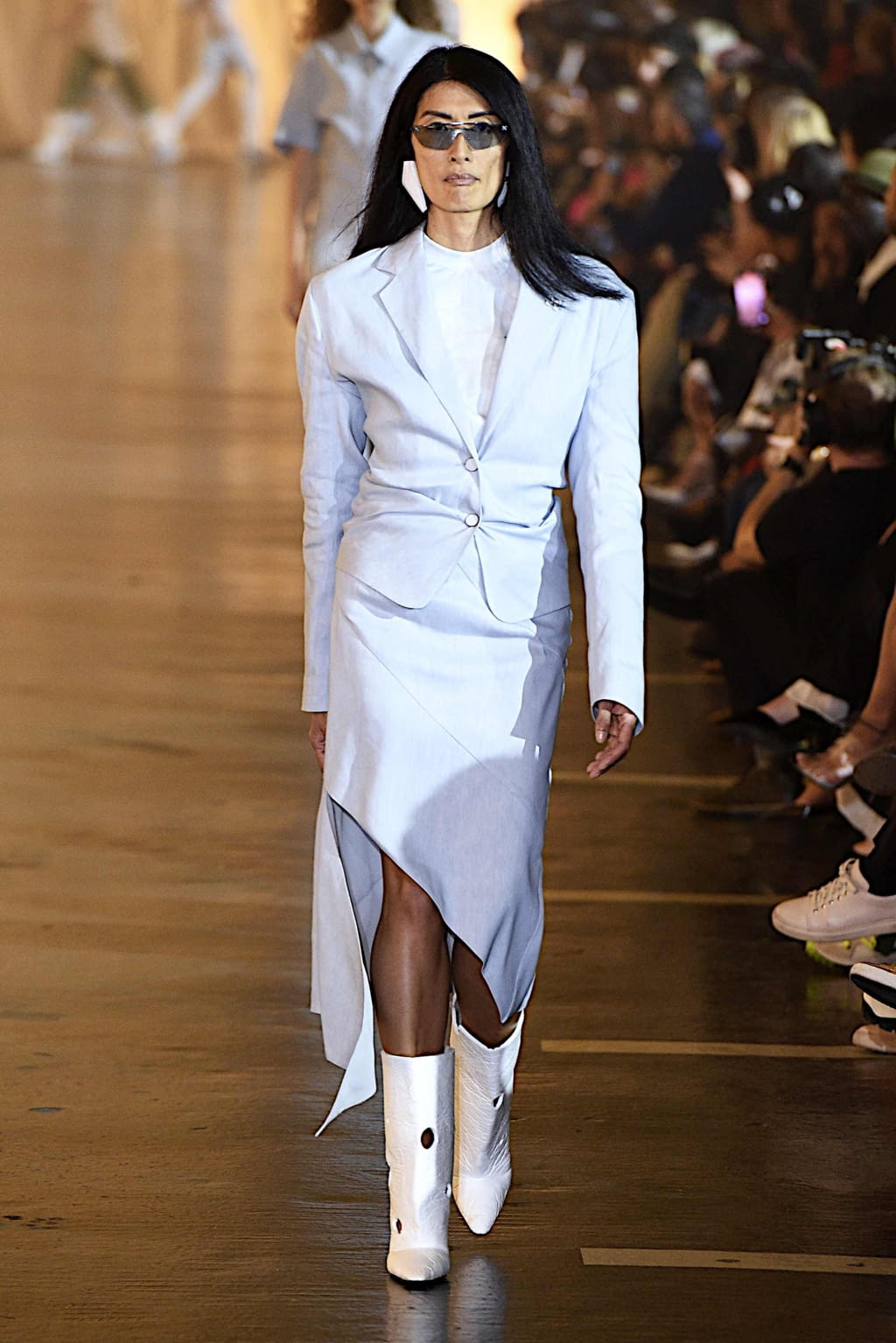 Fashion Week Paris Spring/Summer 2020 look 28 from the Off-White collection womenswear