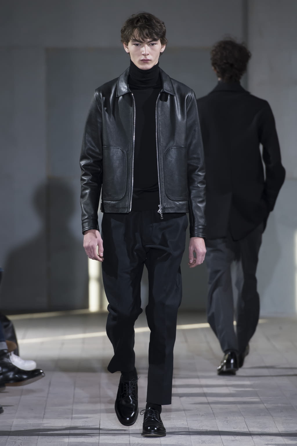 Fashion Week Paris Fall/Winter 2017 look 34 from the Officine Générale collection 男装