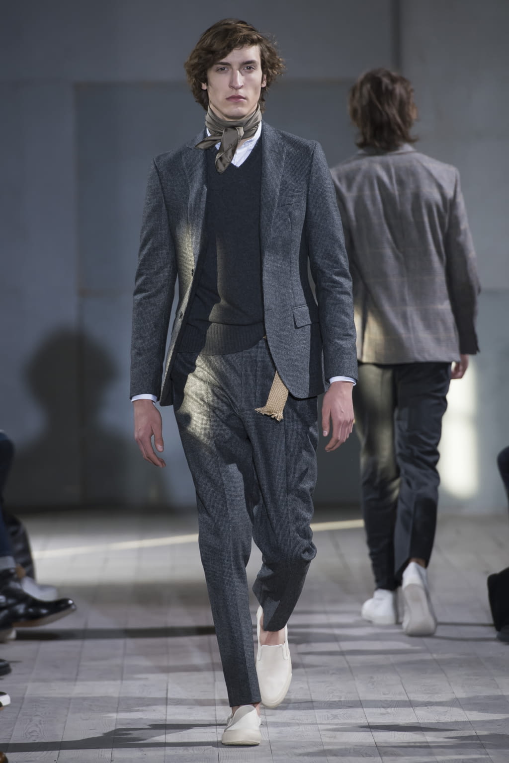 Fashion Week Paris Fall/Winter 2017 look 8 from the Officine Générale collection 男装