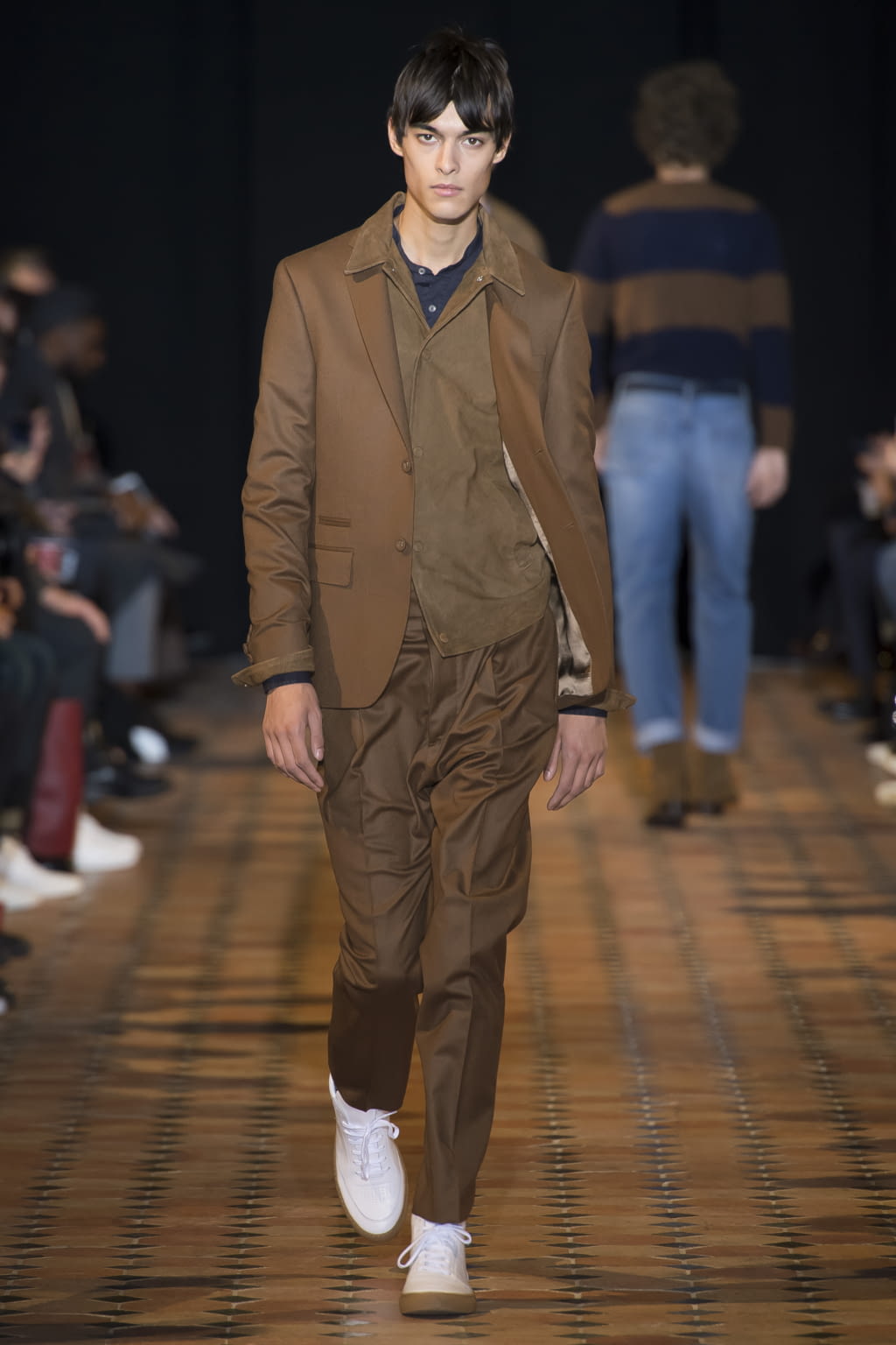 Fashion Week Paris Fall/Winter 2018 look 16 from the Officine Générale collection 男装