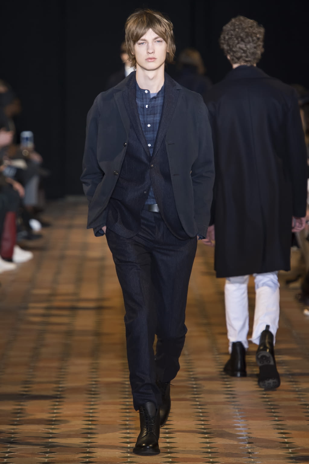 Fashion Week Paris Fall/Winter 2018 look 29 from the Officine Générale collection menswear