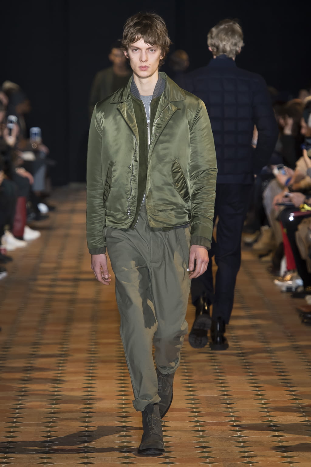 Fashion Week Paris Fall/Winter 2018 look 32 from the Officine Générale collection 男装