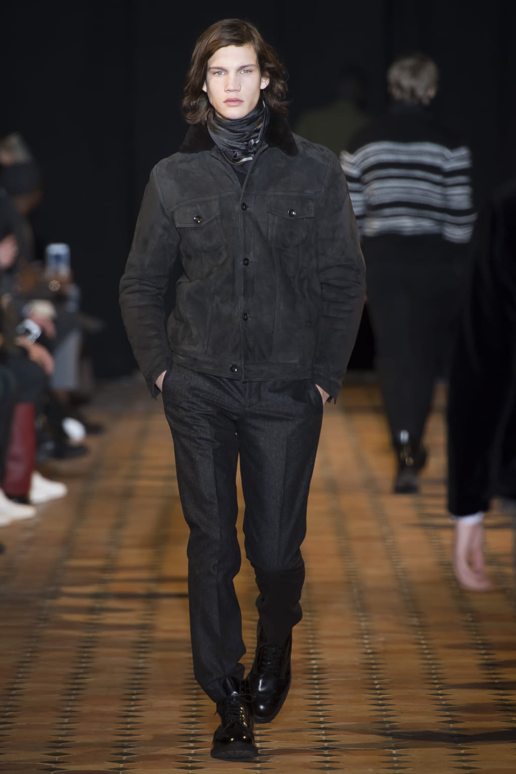Fashion Week Paris Fall/Winter 2018 look 40 from the Officine Générale collection menswear