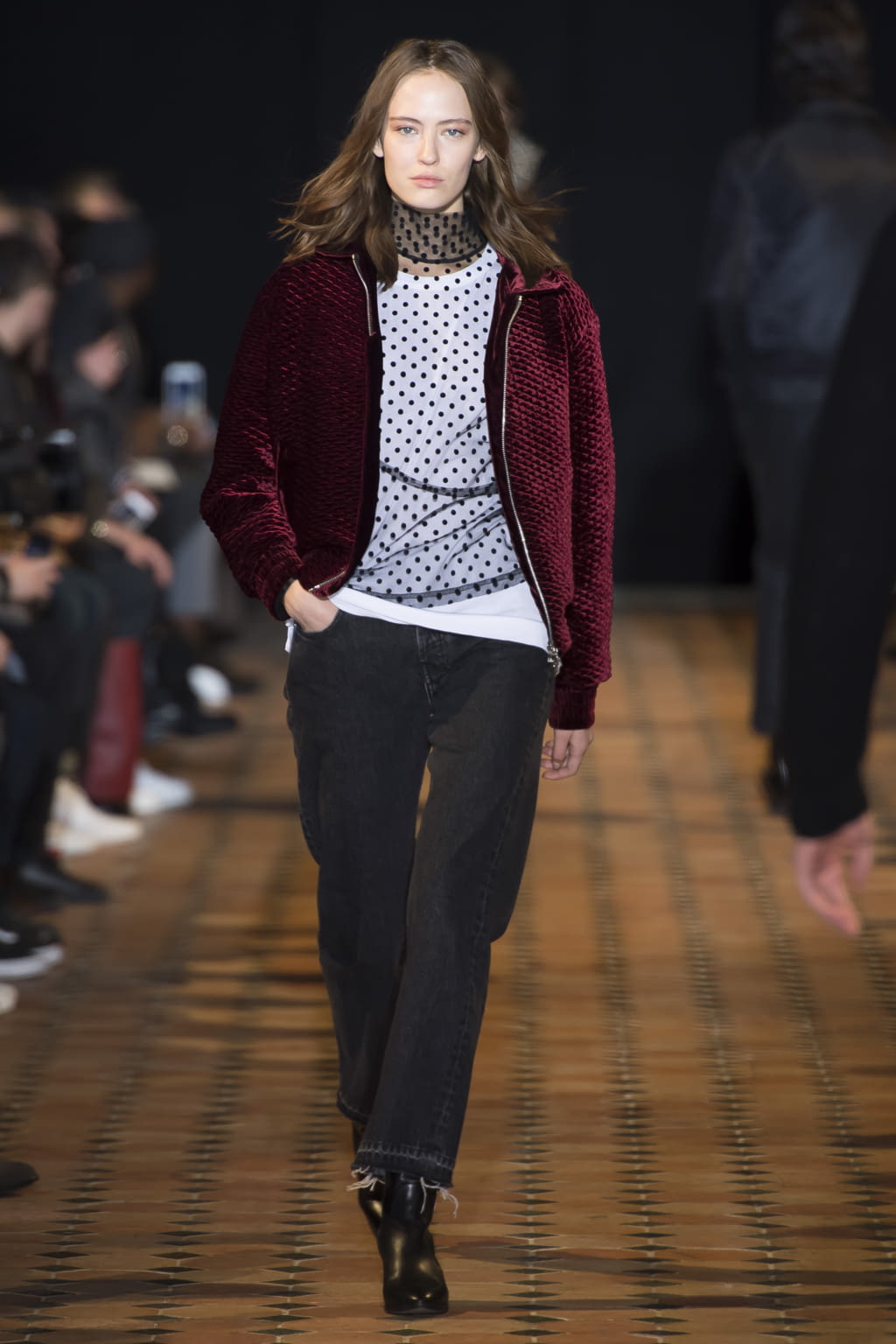 Fashion Week Paris Fall/Winter 2018 look 45 from the Officine Générale collection menswear
