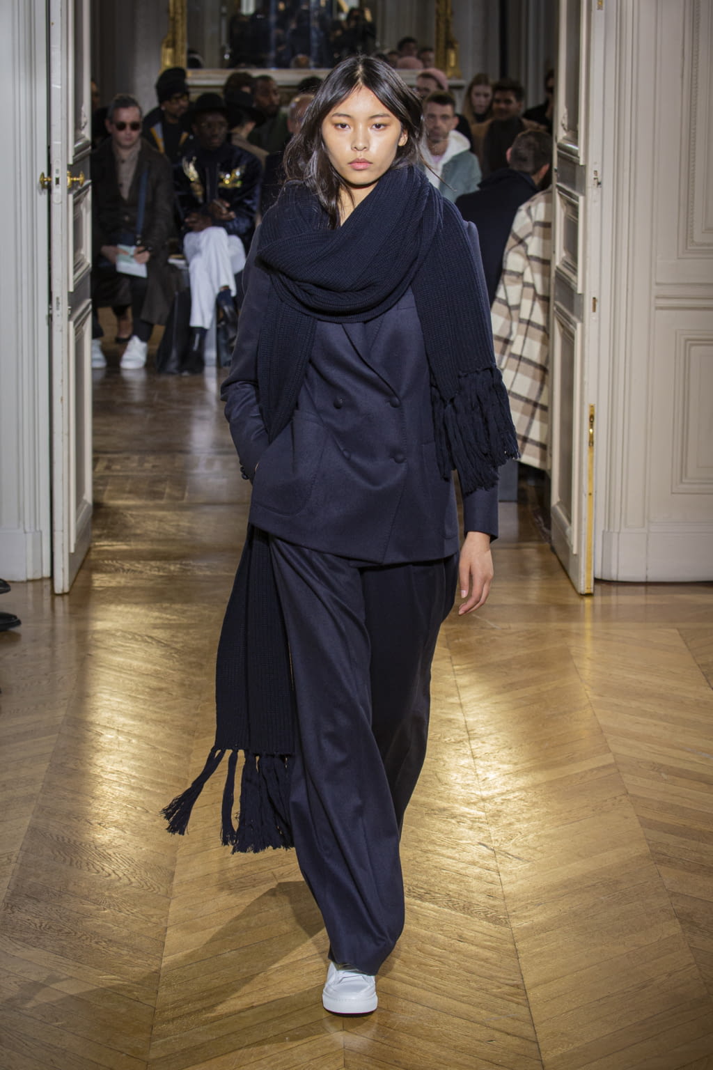 Fashion Week Paris Fall/Winter 2020 look 12 de la collection Officine Générale menswear