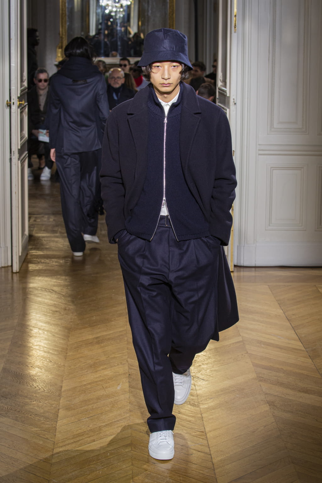 Fashion Week Paris Fall/Winter 2020 look 11 from the Officine Générale collection 男装