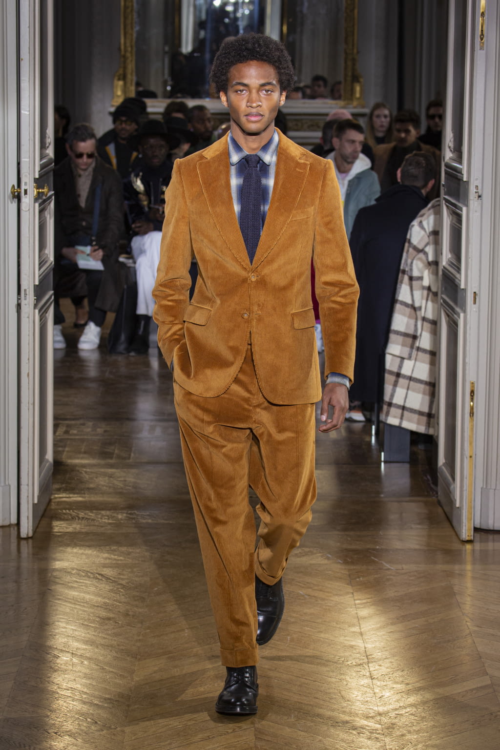 Fashion Week Paris Fall/Winter 2020 look 21 from the Officine Générale collection menswear