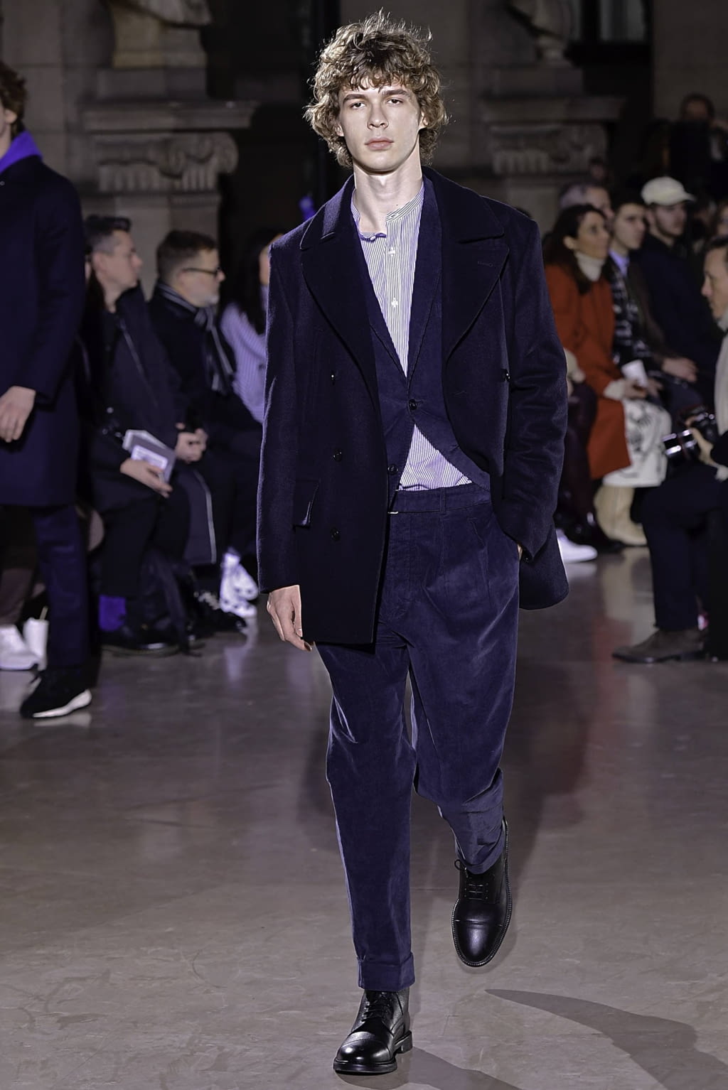 Fashion Week Paris Fall/Winter 2019 look 27 from the Officine Générale collection menswear