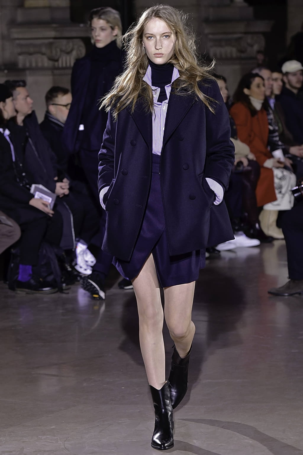 Fashion Week Paris Fall/Winter 2019 look 28 de la collection Officine Générale menswear