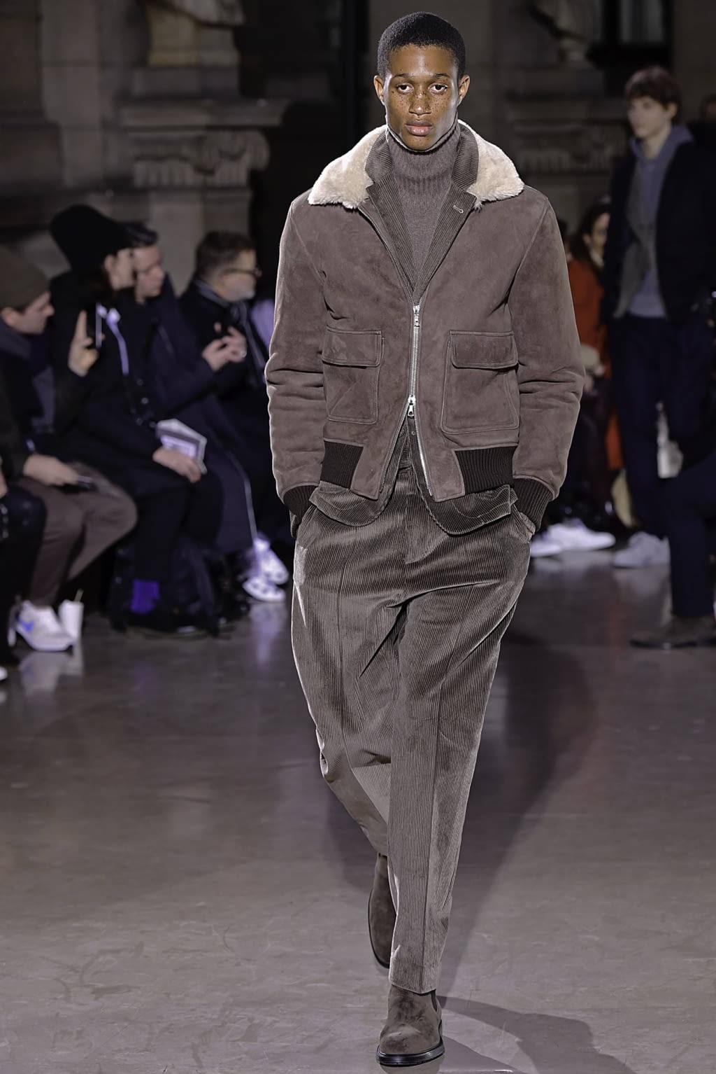 Fashion Week Paris Fall/Winter 2019 look 35 from the Officine Générale collection 男装