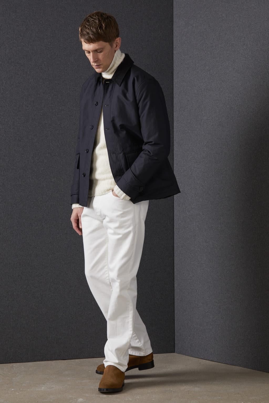 Fashion Week Paris Fall/Winter 2022 look 15 from the Officine Générale collection menswear