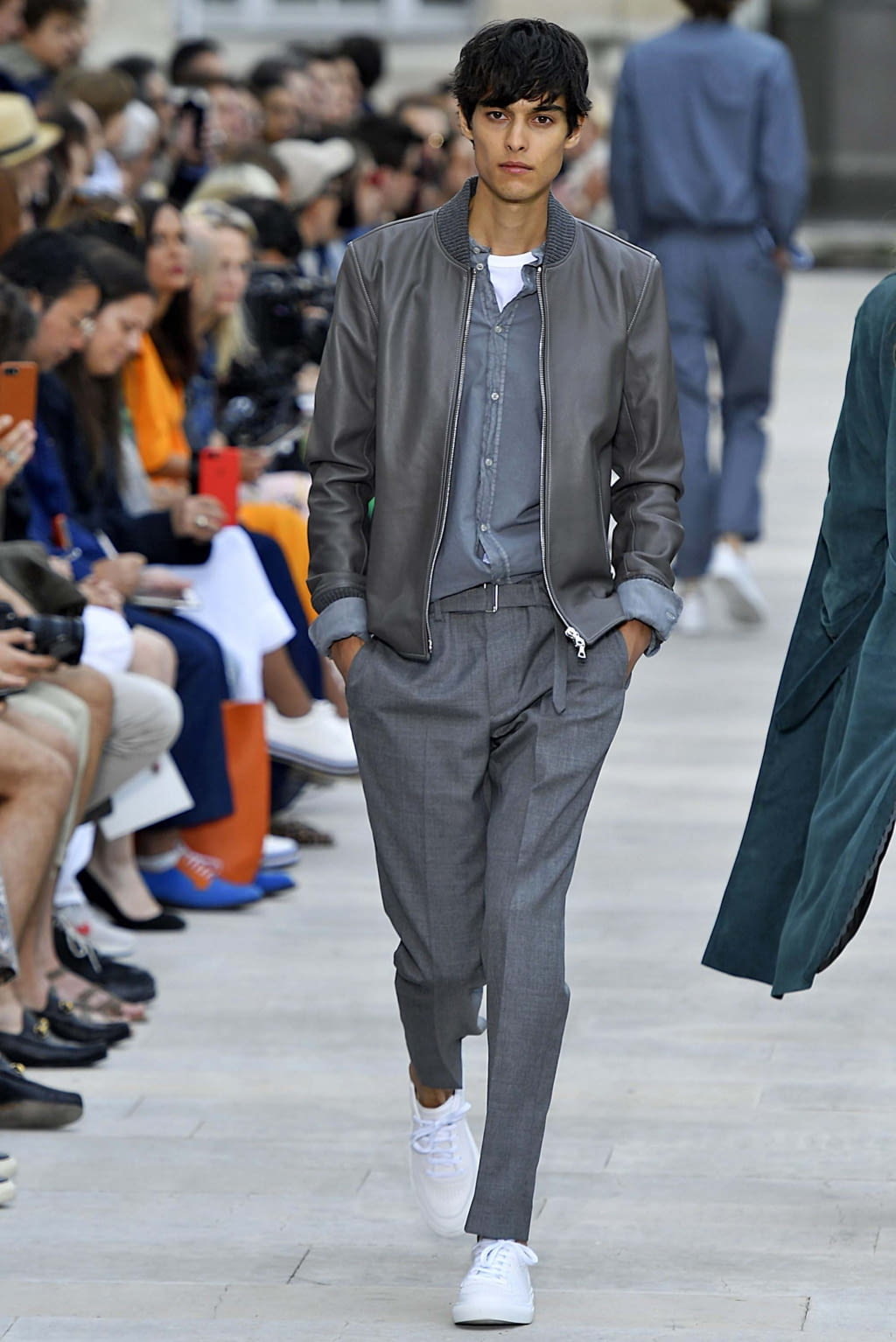 Fashion Week Paris Spring/Summer 2019 look 7 from the Officine Générale collection menswear
