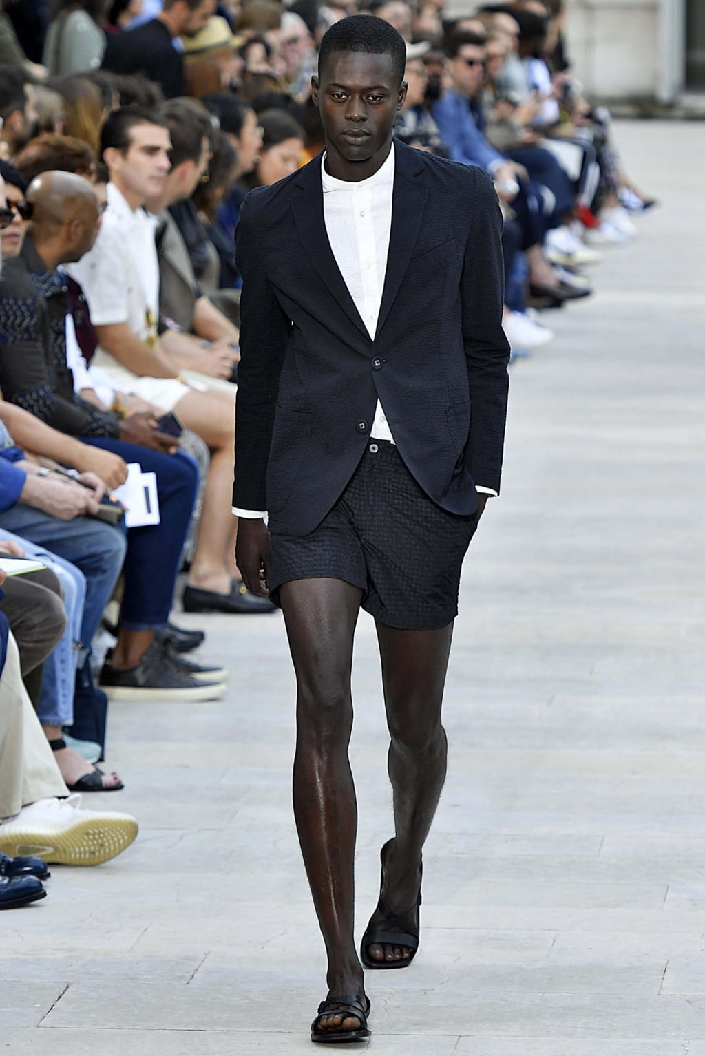 Fashion Week Paris Spring/Summer 2019 look 26 from the Officine Générale collection menswear
