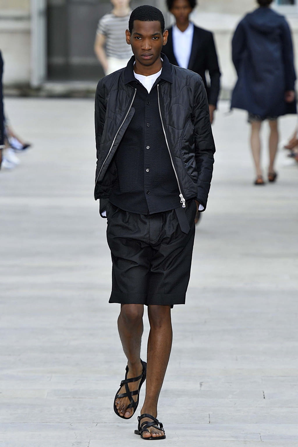 Fashion Week Paris Spring/Summer 2019 look 28 from the Officine Générale collection 男装