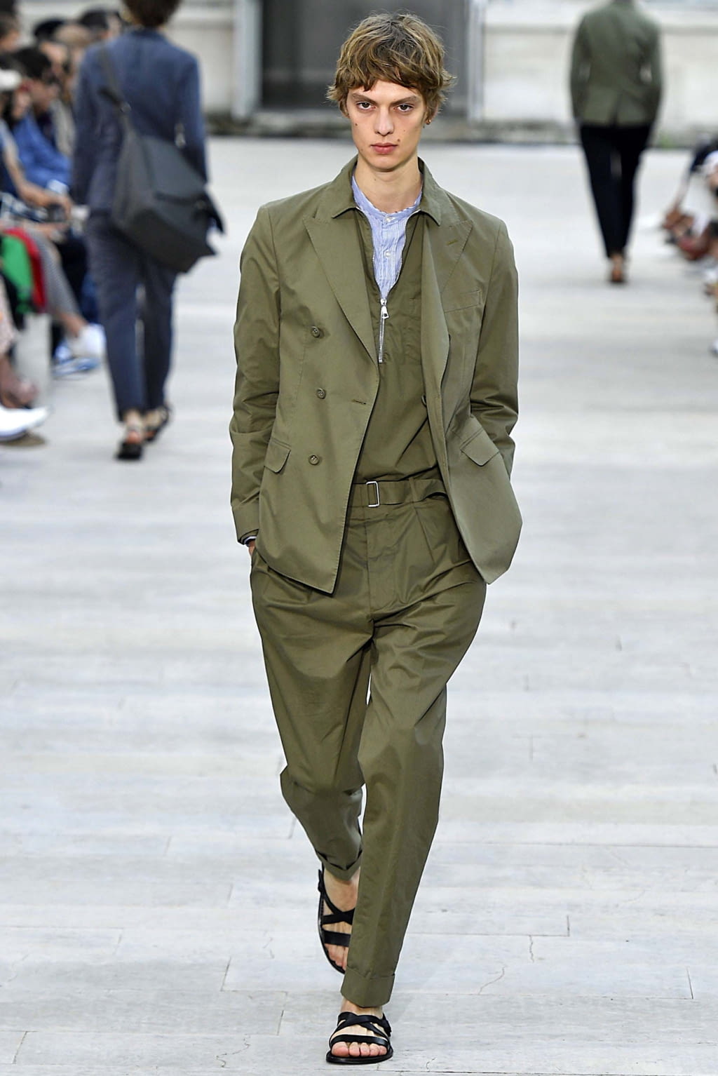 Fashion Week Paris Spring/Summer 2019 look 45 from the Officine Générale collection menswear