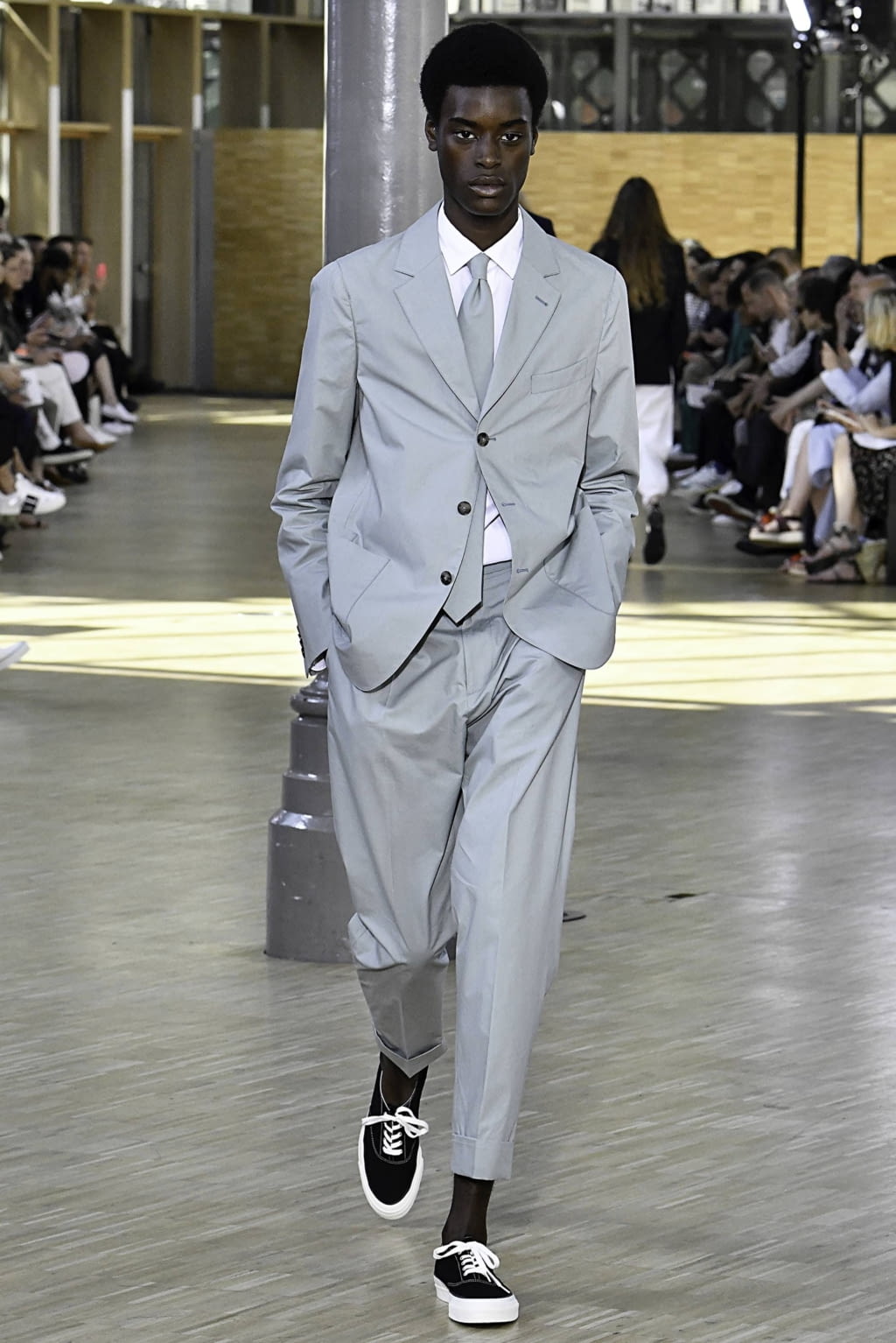 Fashion Week Paris Spring/Summer 2020 look 1 from the Officine Générale collection menswear