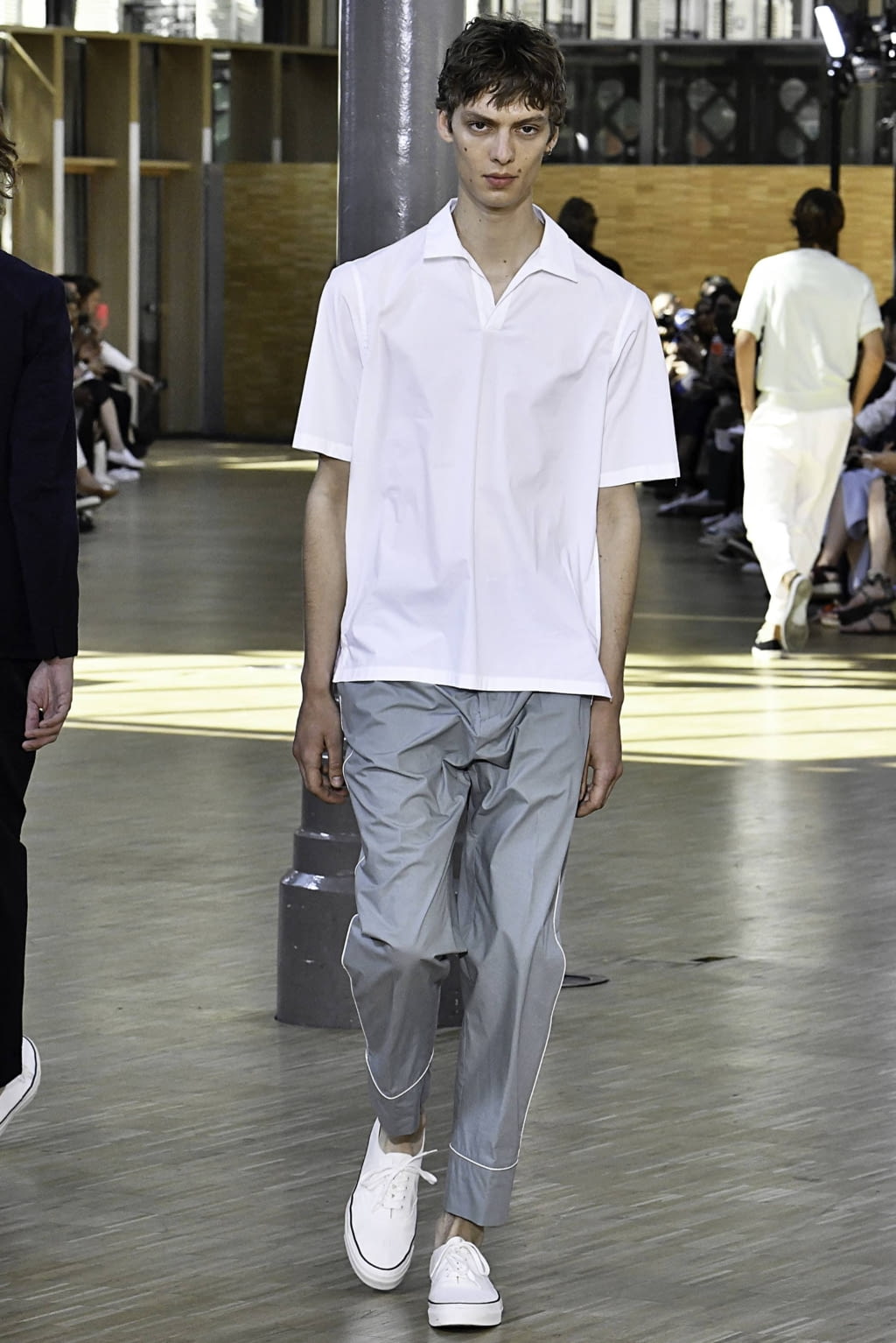 Fashion Week Paris Spring/Summer 2020 look 3 from the Officine Générale collection menswear