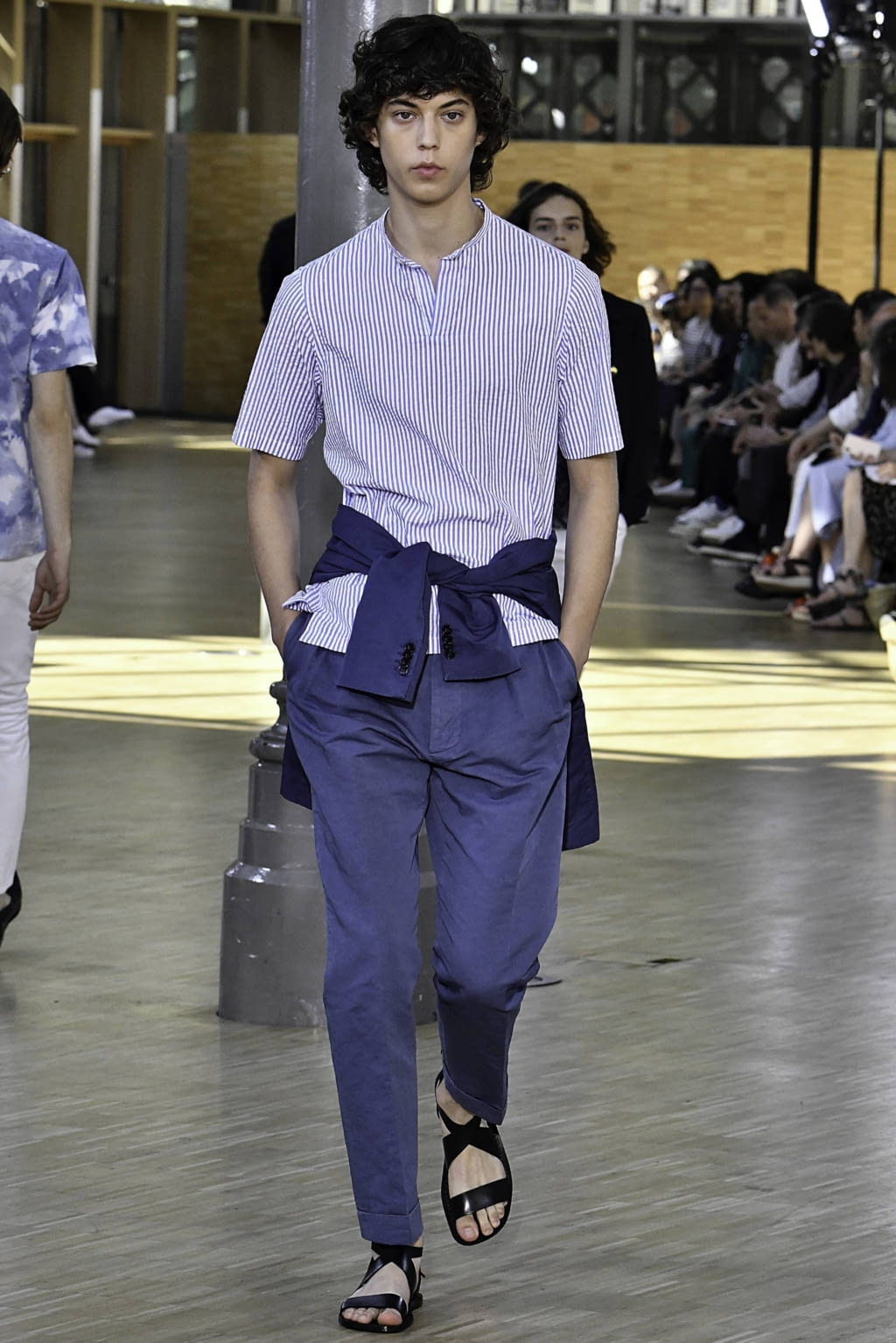 Fashion Week Paris Spring/Summer 2020 look 11 from the Officine Générale collection 男装