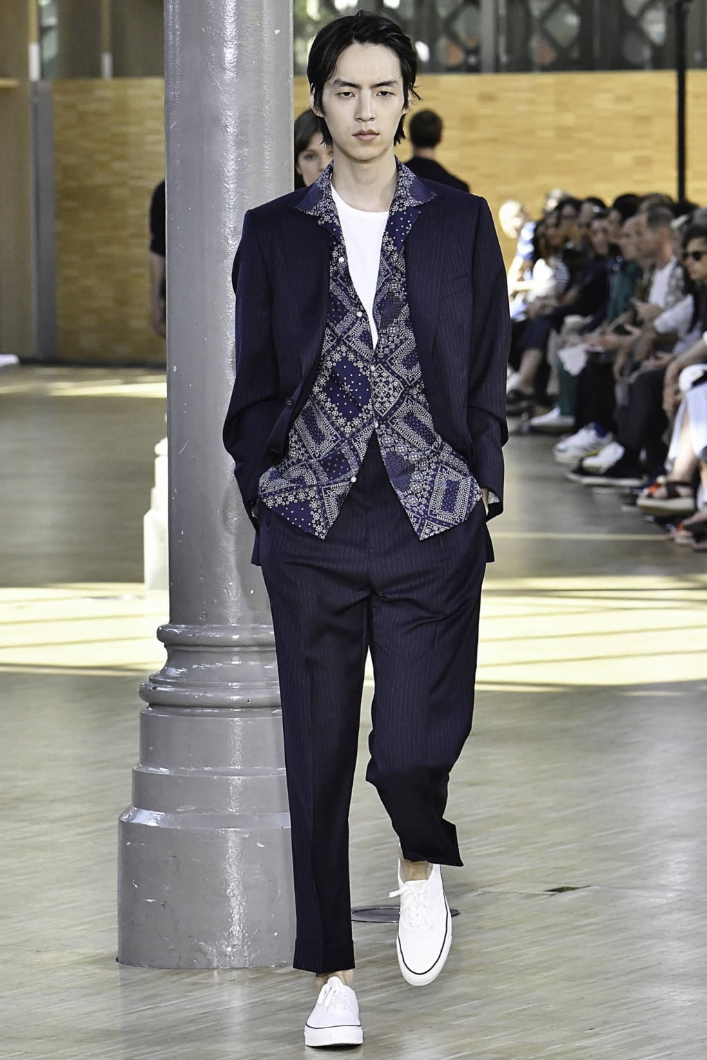 Fashion Week Paris Spring/Summer 2020 look 15 from the Officine Générale collection 男装