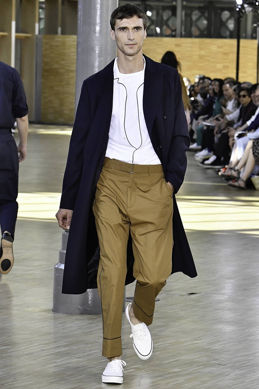 Fashion Week Paris Spring/Summer 2020 look 18 from the Officine Générale collection menswear