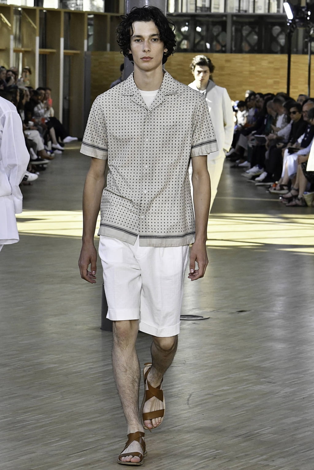 Fashion Week Paris Spring/Summer 2020 look 29 from the Officine Générale collection menswear