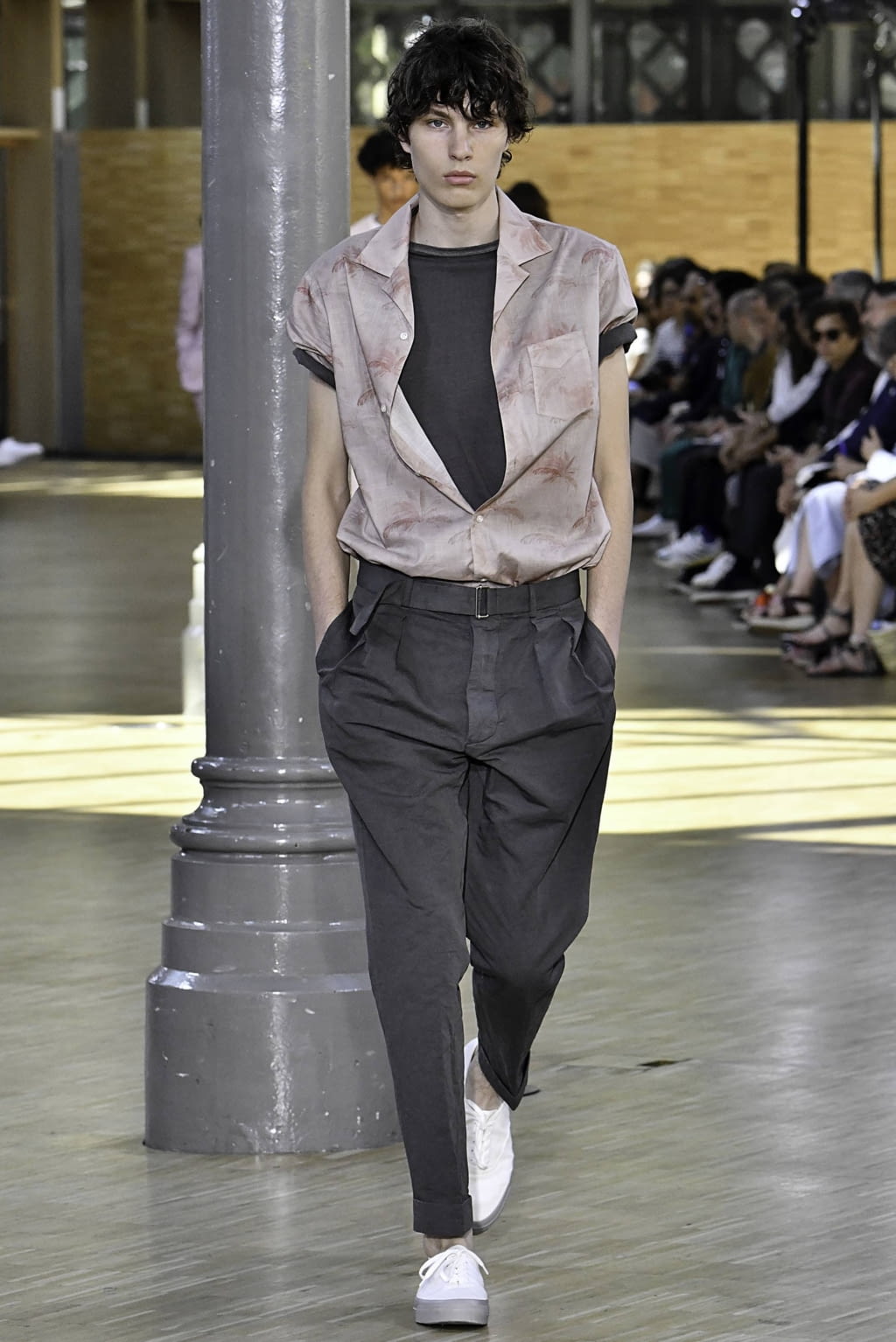 Fashion Week Paris Spring/Summer 2020 look 41 from the Officine Générale collection menswear