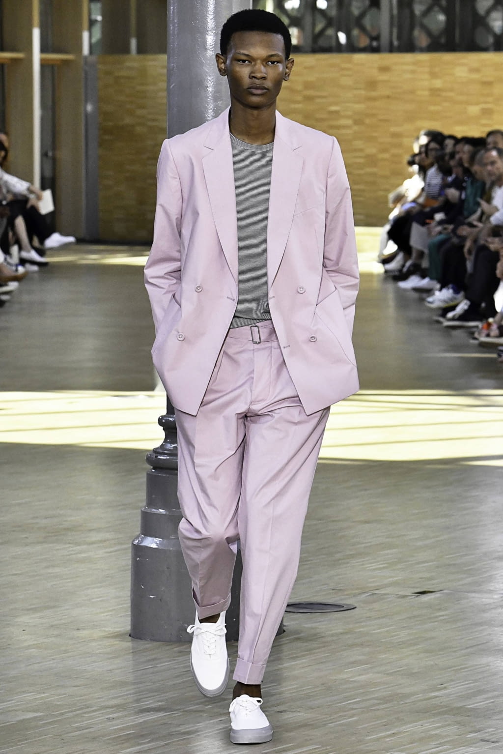Fashion Week Paris Spring/Summer 2020 look 46 from the Officine Générale collection menswear