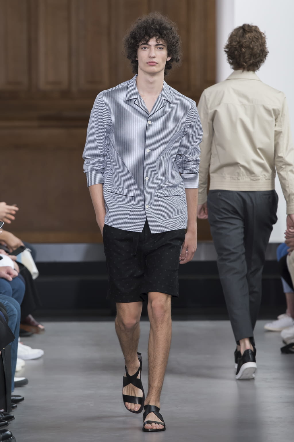 Fashion Week Paris Spring/Summer 2017 look 12 from the Officine Générale collection 男装