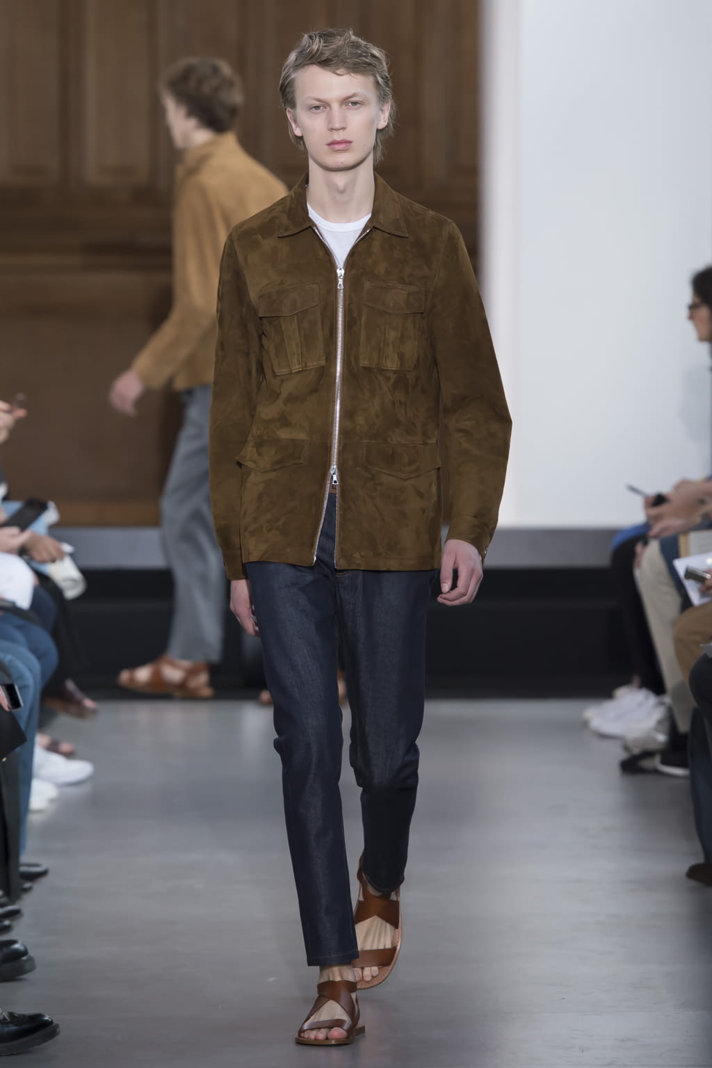 Fashion Week Paris Spring/Summer 2017 look 33 from the Officine Générale collection 男装