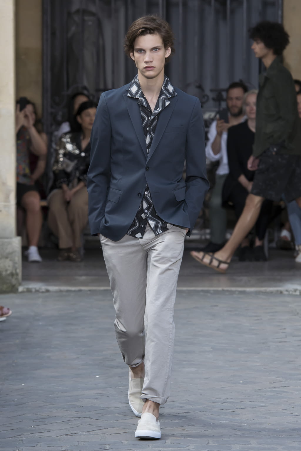 Fashion Week Paris Spring/Summer 2018 look 35 from the Officine Générale collection menswear