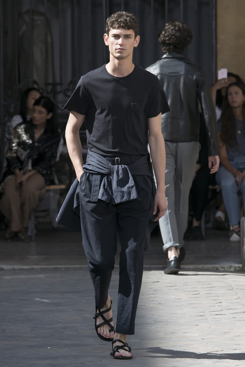 Fashion Week Paris Spring/Summer 2018 look 48 from the Officine Générale collection menswear