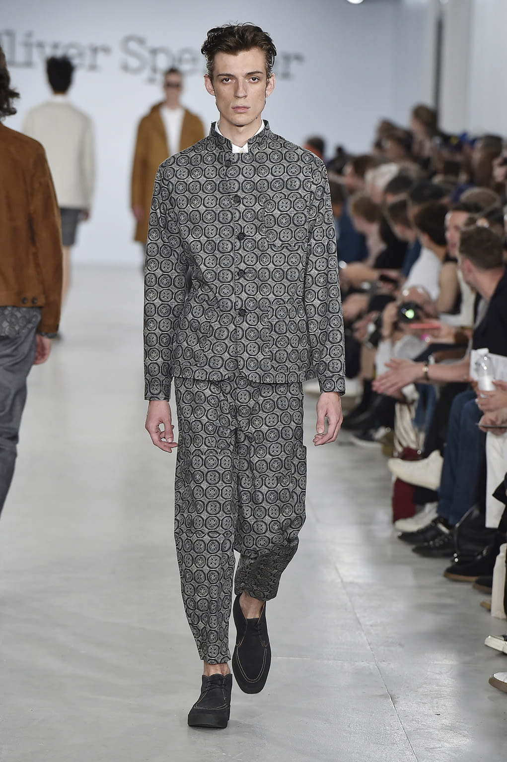 Louis Vuitton S/S 17 menswear #26 - Tagwalk: The Fashion Search Engine