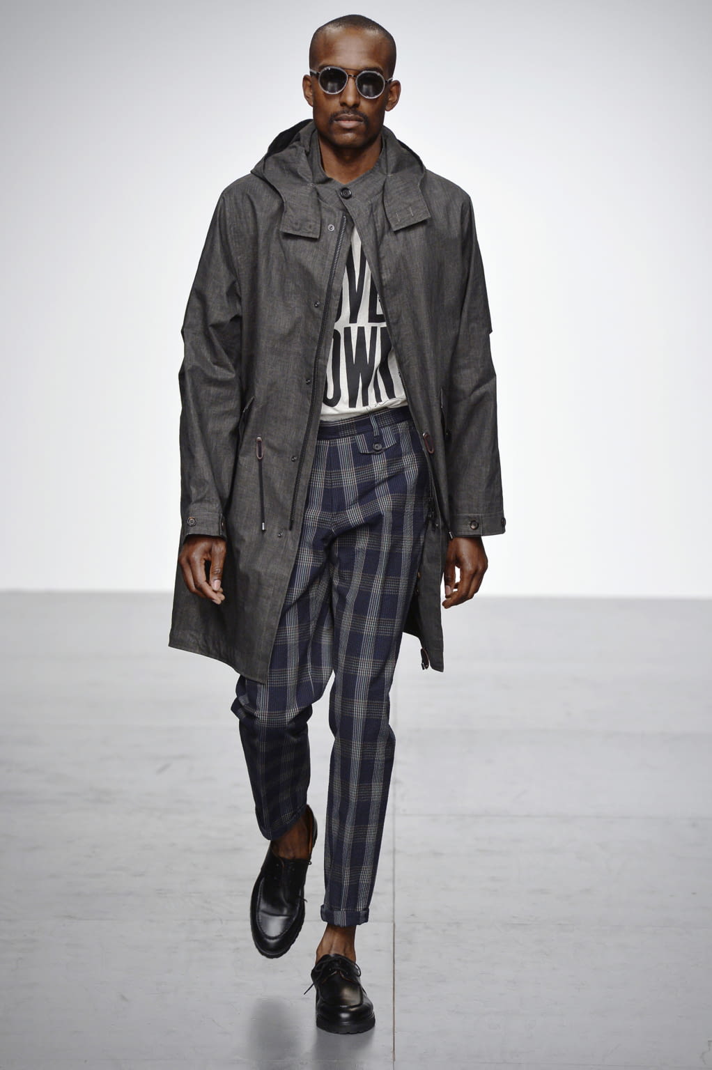 Fashion Week London Spring/Summer 2018 look 19 from the Oliver Spencer collection menswear