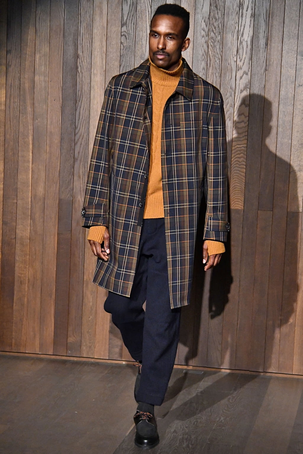 Fashion Week London Fall/Winter 2019 look 24 from the Oliver Spencer collection 男装