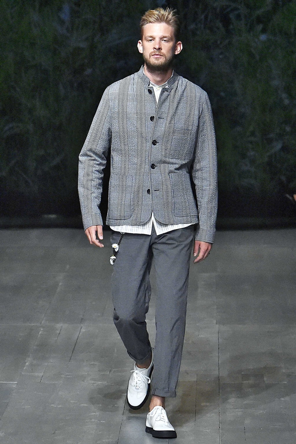 Fashion Week London Spring/Summer 2019 look 12 from the Oliver Spencer collection menswear