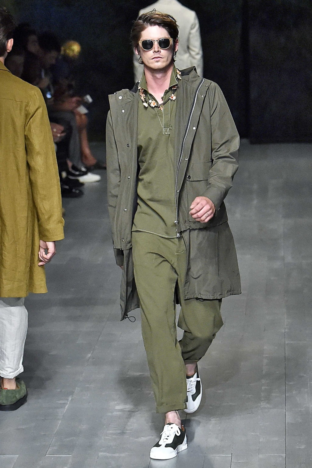 Fashion Week London Spring/Summer 2019 look 30 from the Oliver Spencer collection menswear