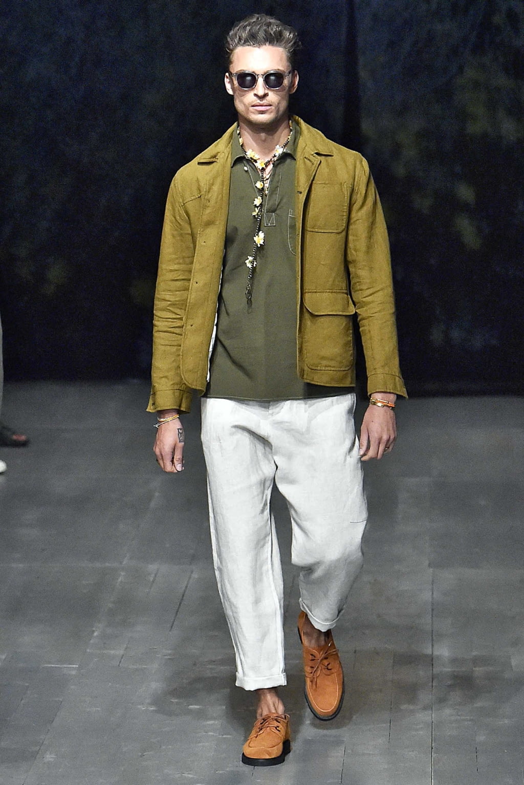 Fashion Week London Spring/Summer 2019 look 31 from the Oliver Spencer collection menswear