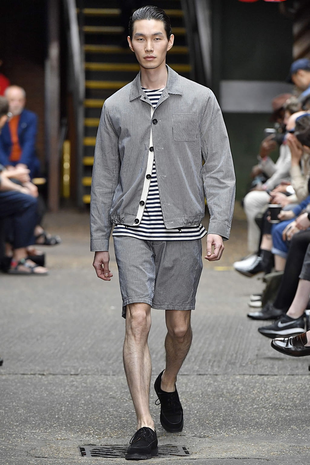 Fashion Week London Spring/Summer 2020 look 3 from the Oliver Spencer collection 男装