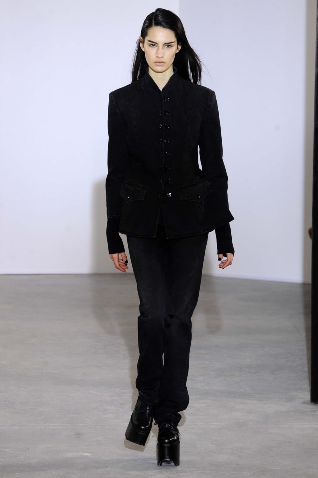 Fashion Week Paris Fall/Winter 2018 look 33 from the Olivier Theyskens collection womenswear